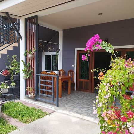 شقة Palm Garden House Ko Lanta المظهر الخارجي الصورة